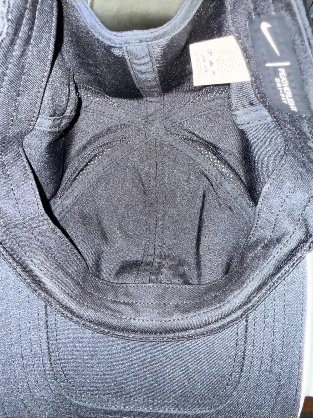 Nike Featherlight Dri-FIT Unstructured Black hat with reflective accents